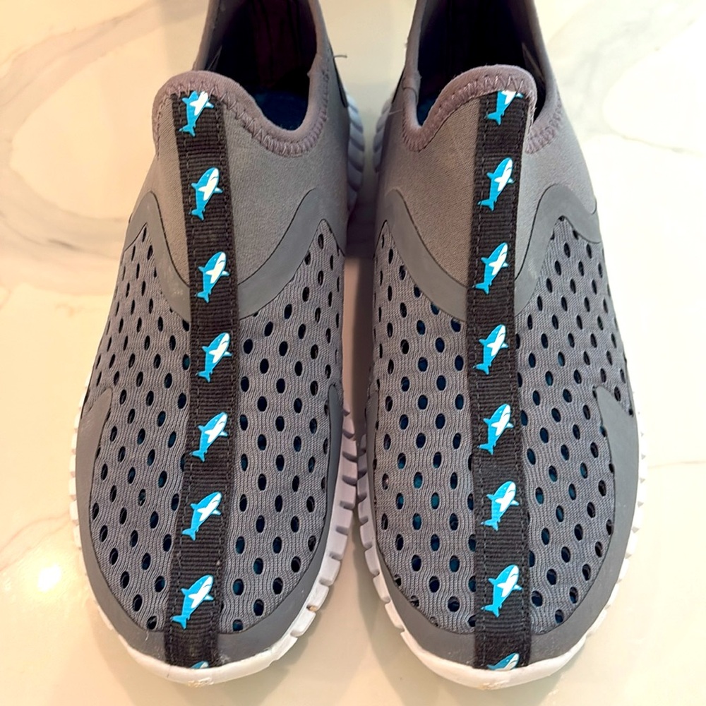 BNWT New Balance Aqua Drift V1 boys (unisex) Slip-On / Water Shoes